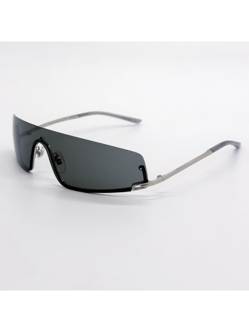 NEW GUCCI SUNGLASSES GG1561S 001 SILVER SHIELD UNISEX GUCCI EYEWEAR - Picture 7 of 14